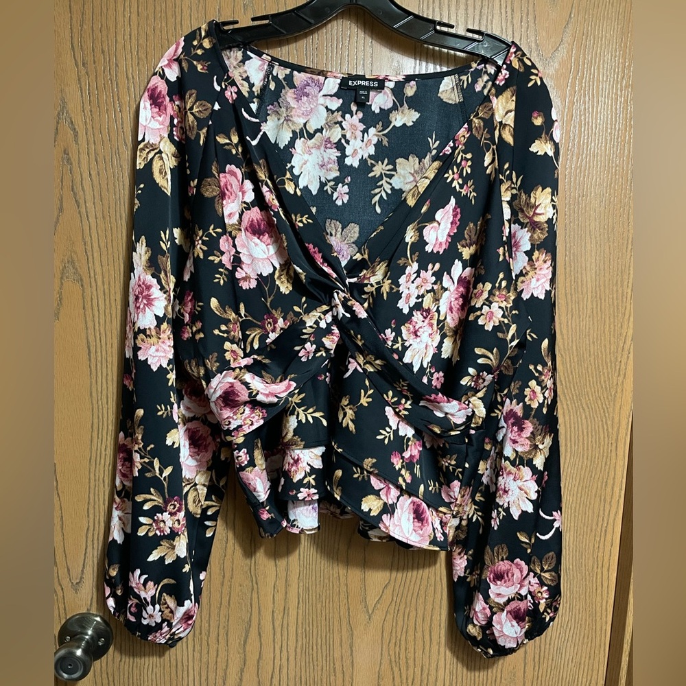 Express Blouse - Black and Pink Floral with Twist Front